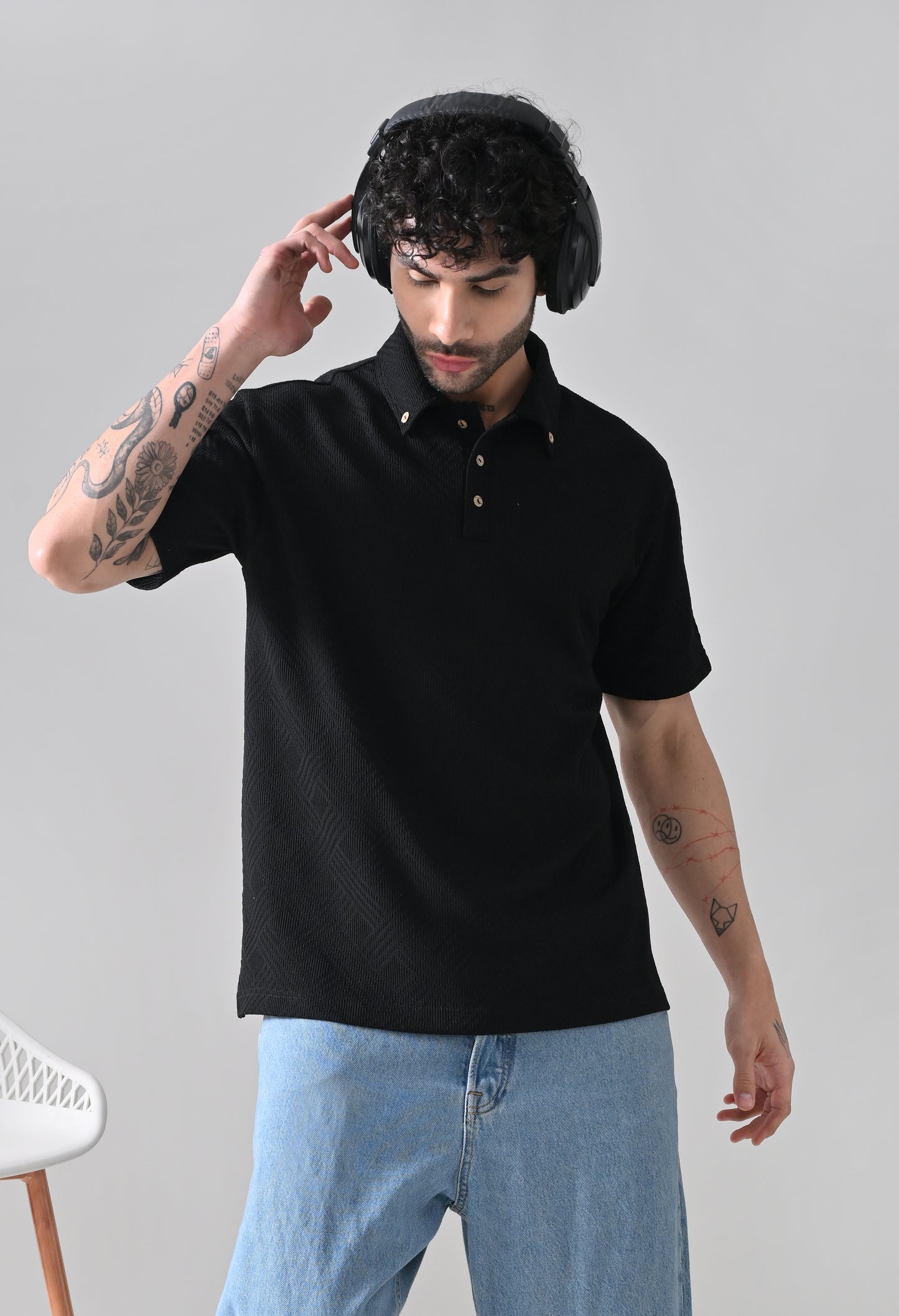 Textured Jacquard Buttoned Collar Polo TShirt – Black